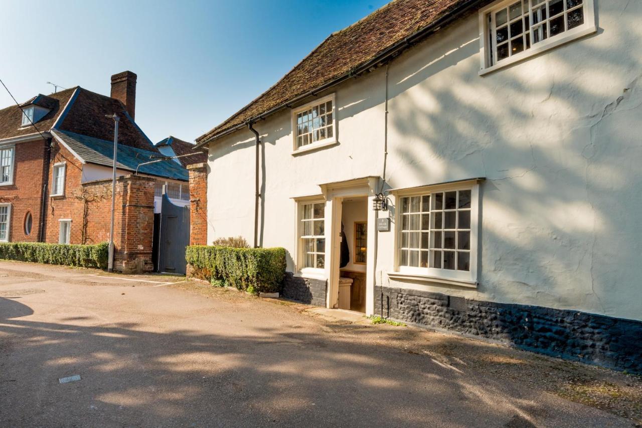 Miller Cottage A Luxury 1550'S Cottage In The Historic Centre Of Saffron Walden Exterior photo