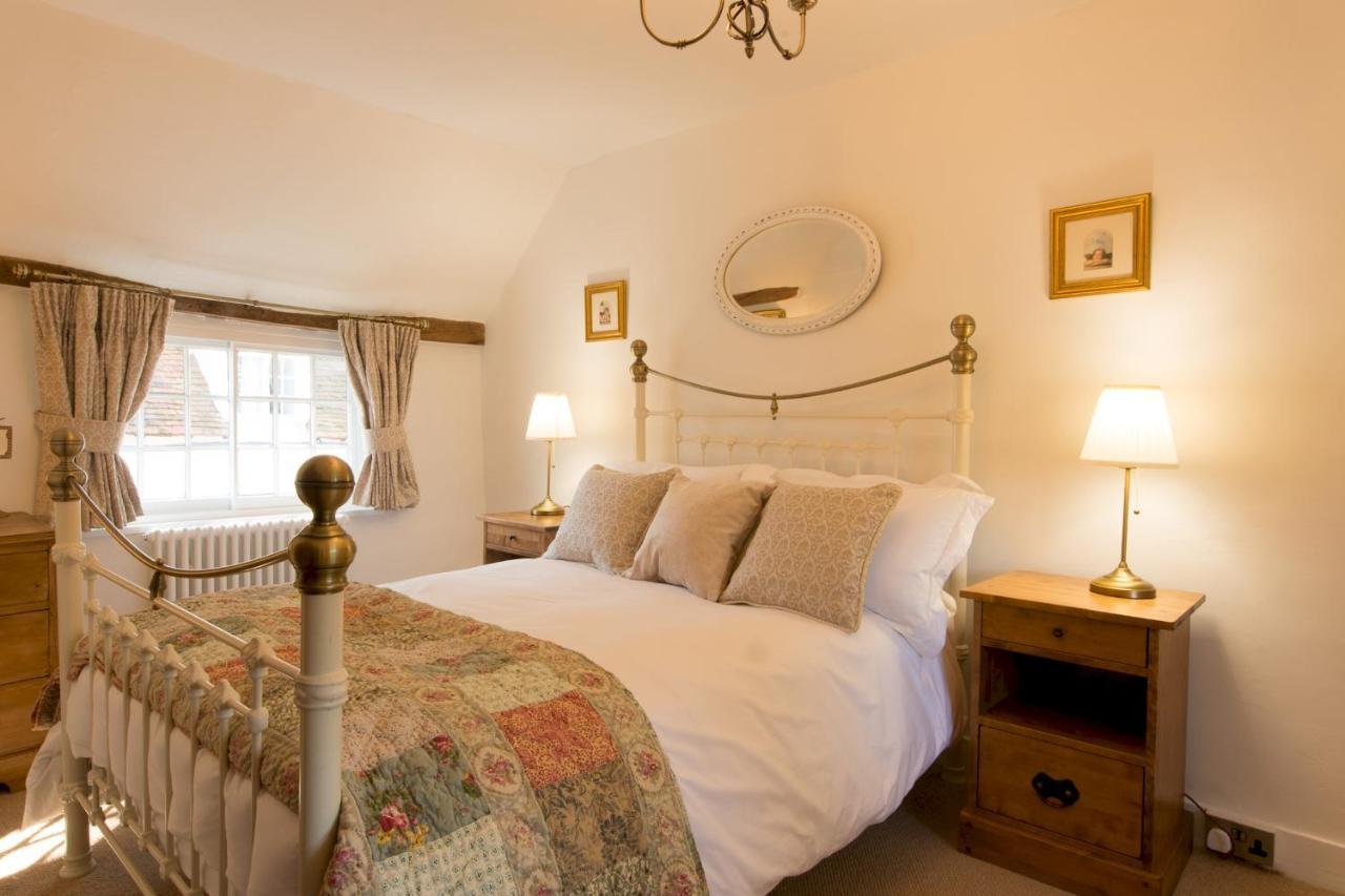 Miller Cottage A Luxury 1550'S Cottage In The Historic Centre Of Saffron Walden Exterior photo