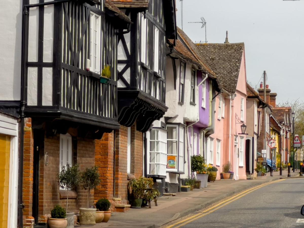 Miller Cottage A Luxury 1550'S Cottage In The Historic Centre Of Saffron Walden Exterior photo